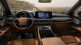 2026 Lincoln Lincoln Aviator Internal Image 2